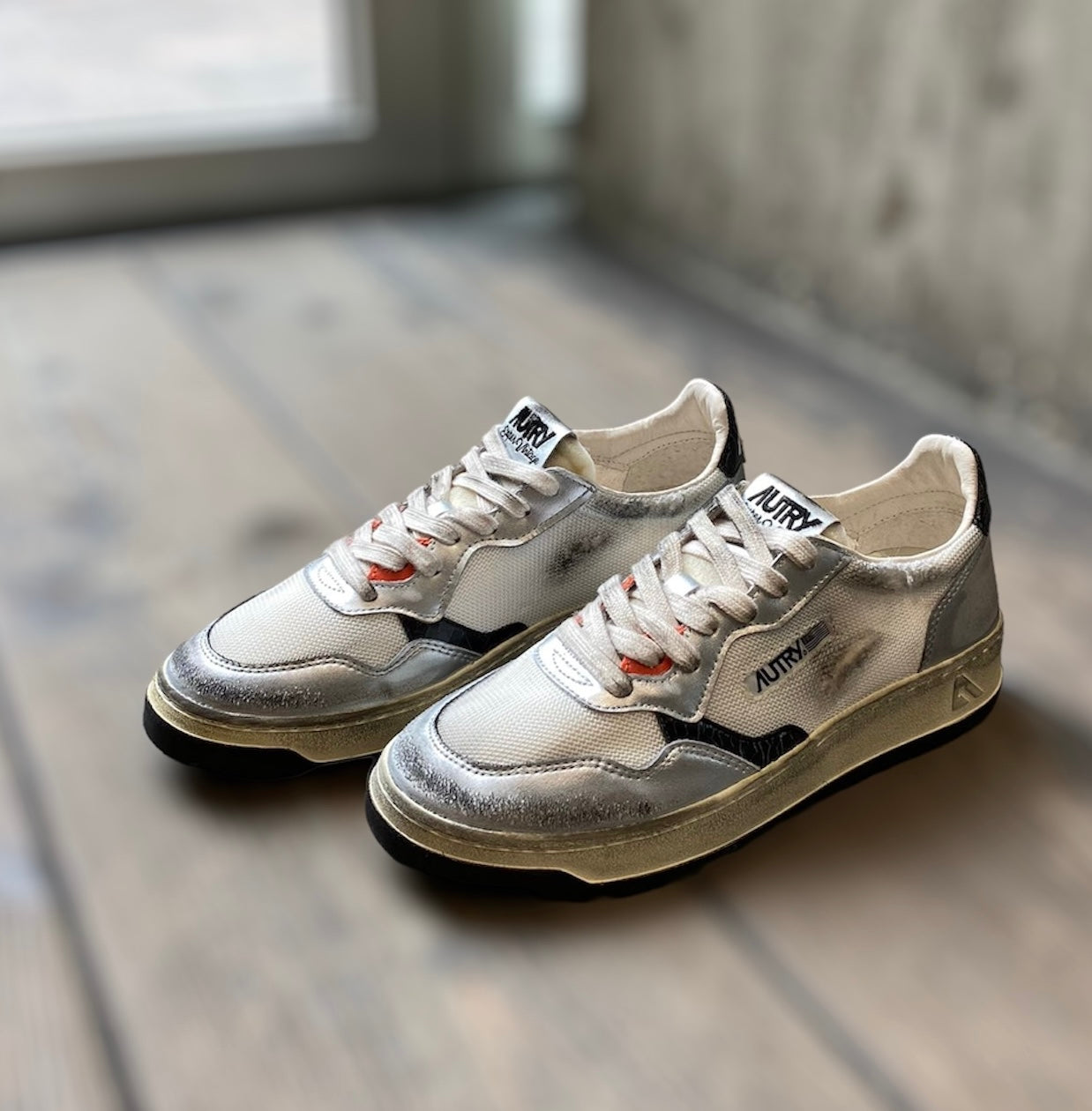 Autry Sneaker Super Vintage Nero Uomo » Life Zone Cattolica