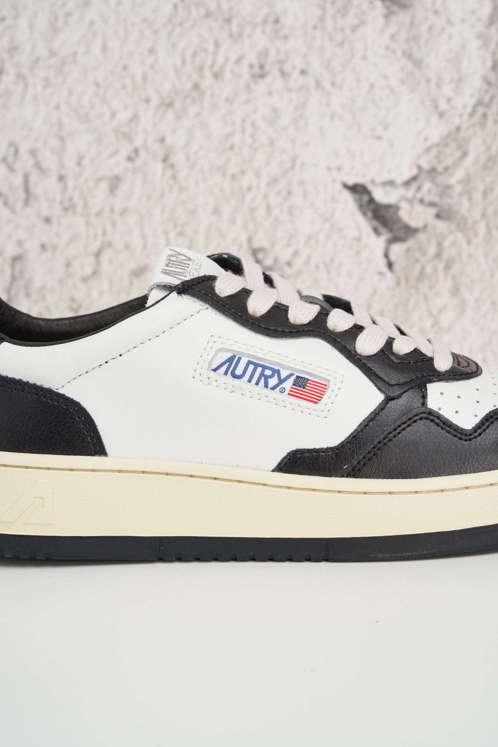  Autry Sneaker Nero E Bianco Uomo - 5